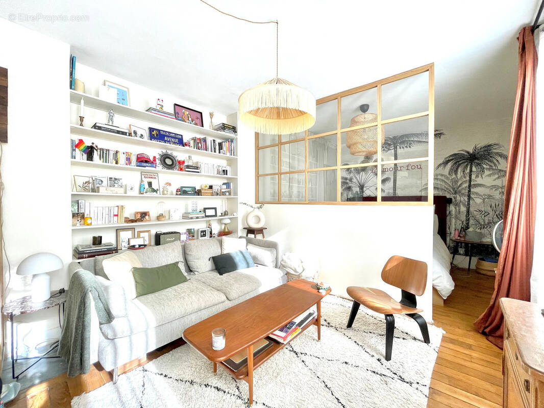 Appartement à PARIS-18E