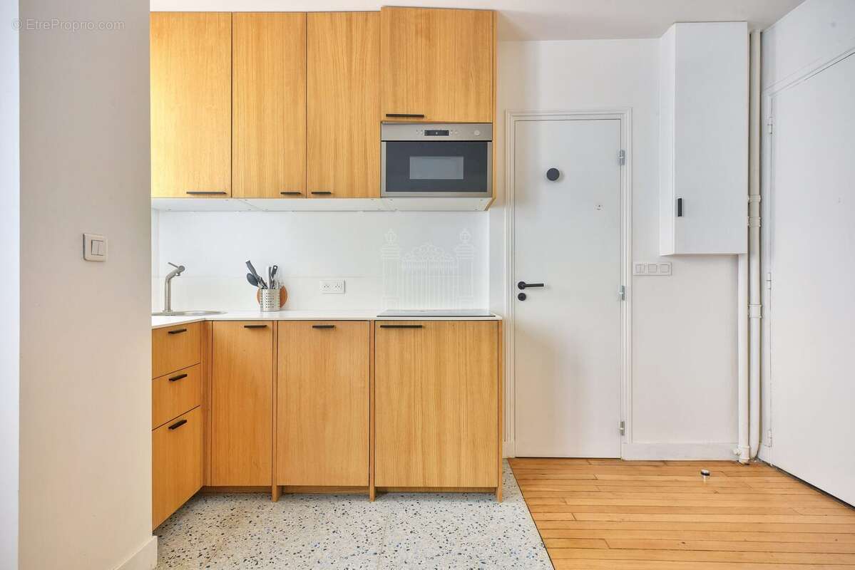 Appartement à PARIS-7E