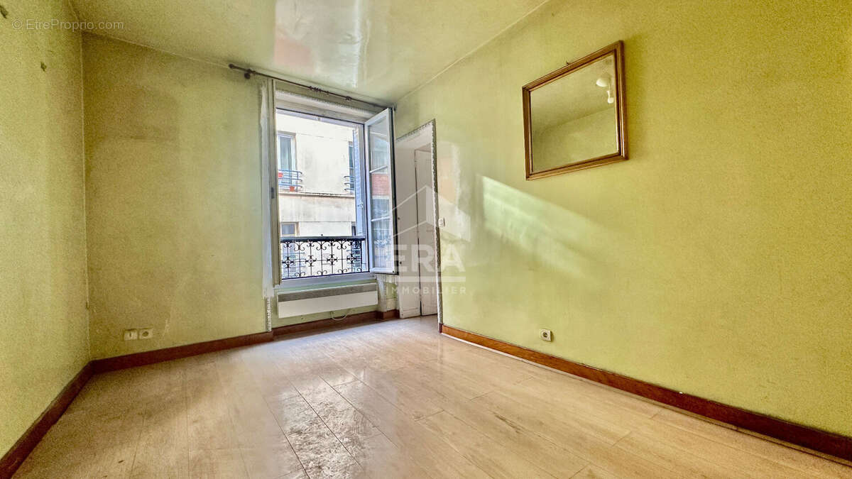 Appartement à PARIS-10E