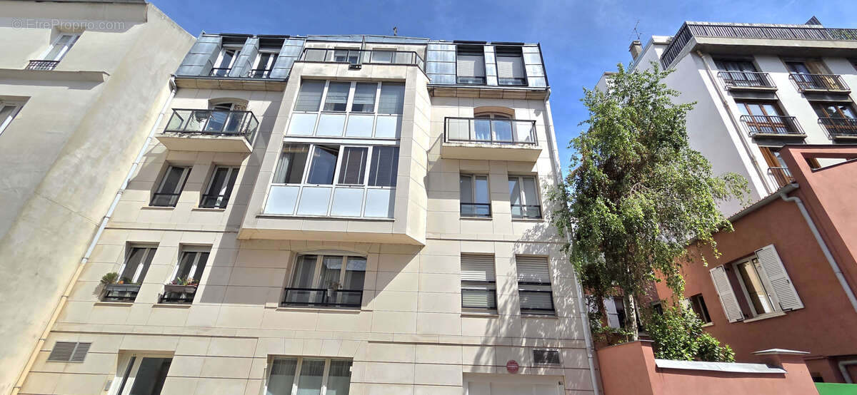 Appartement à PARIS-15E