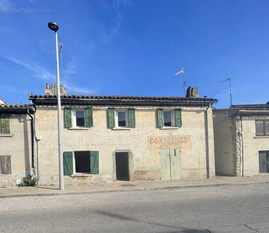 Maison à LE CASTELLET