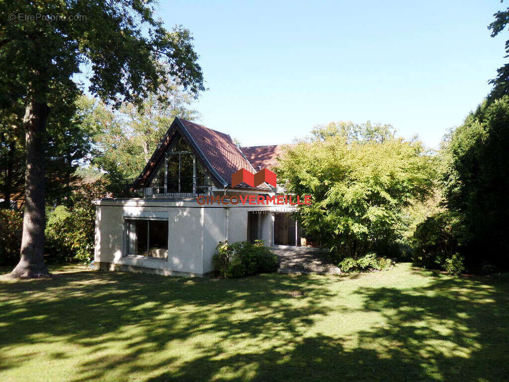 Maison à RUEIL-MALMAISON