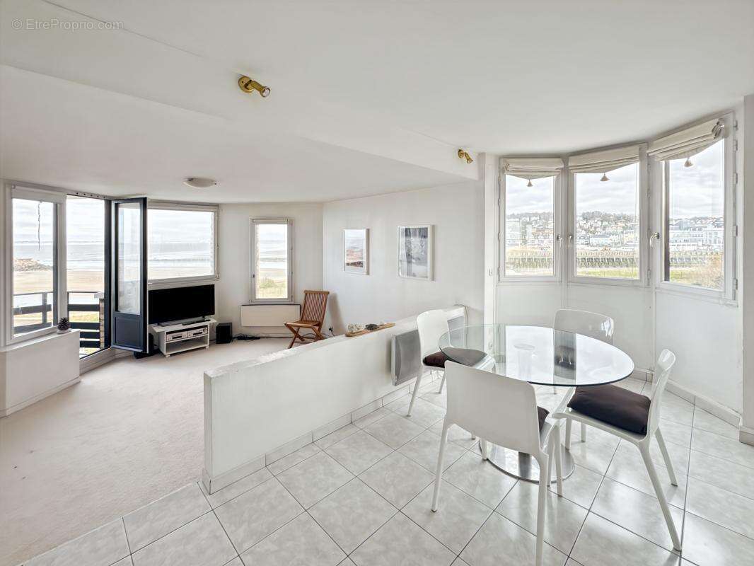 Appartement à DEAUVILLE