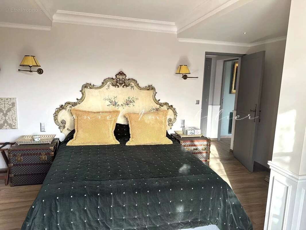 Maison à LA GARDE-FREINET