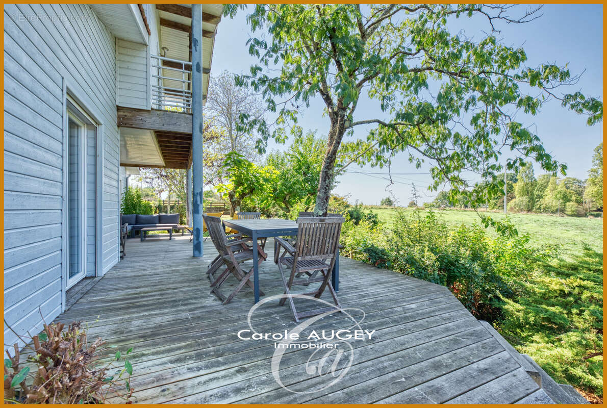 Maison à CARIGNAN-DE-BORDEAUX