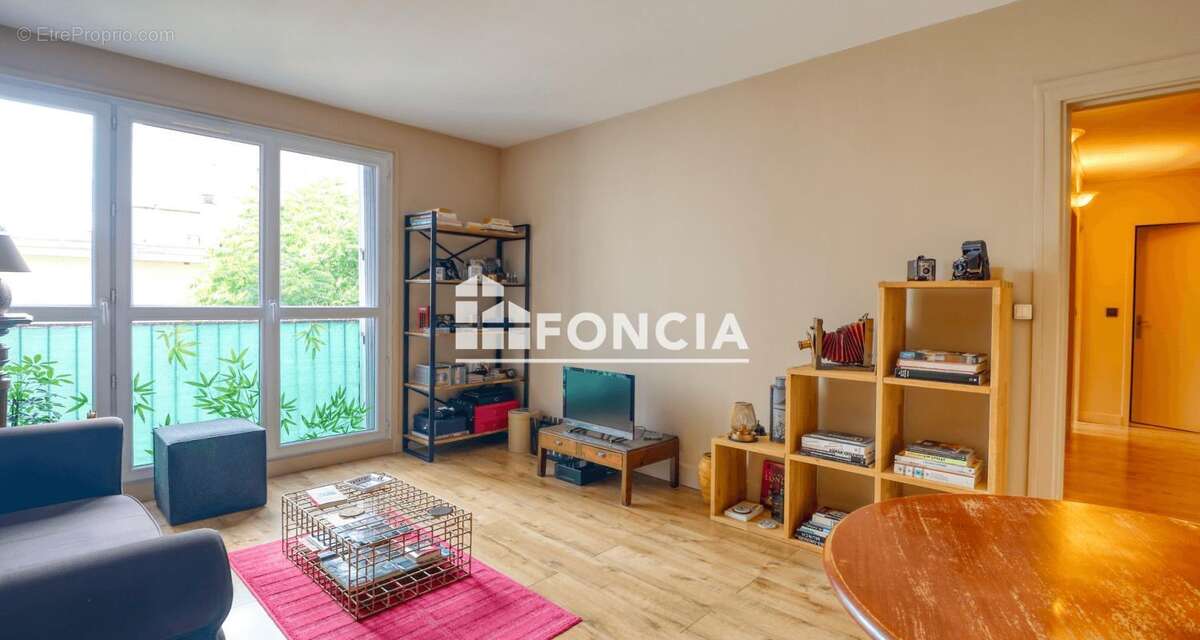 Appartement à VILLEJUIF