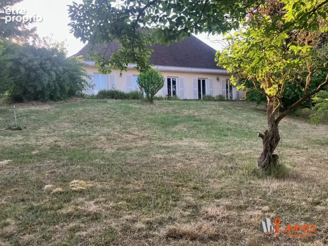 Villa traditionnelle sur 6490m2 de terrain constructible - photo 28