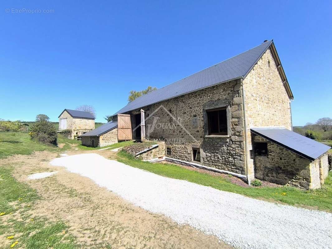 Maison à GOUTTIERES