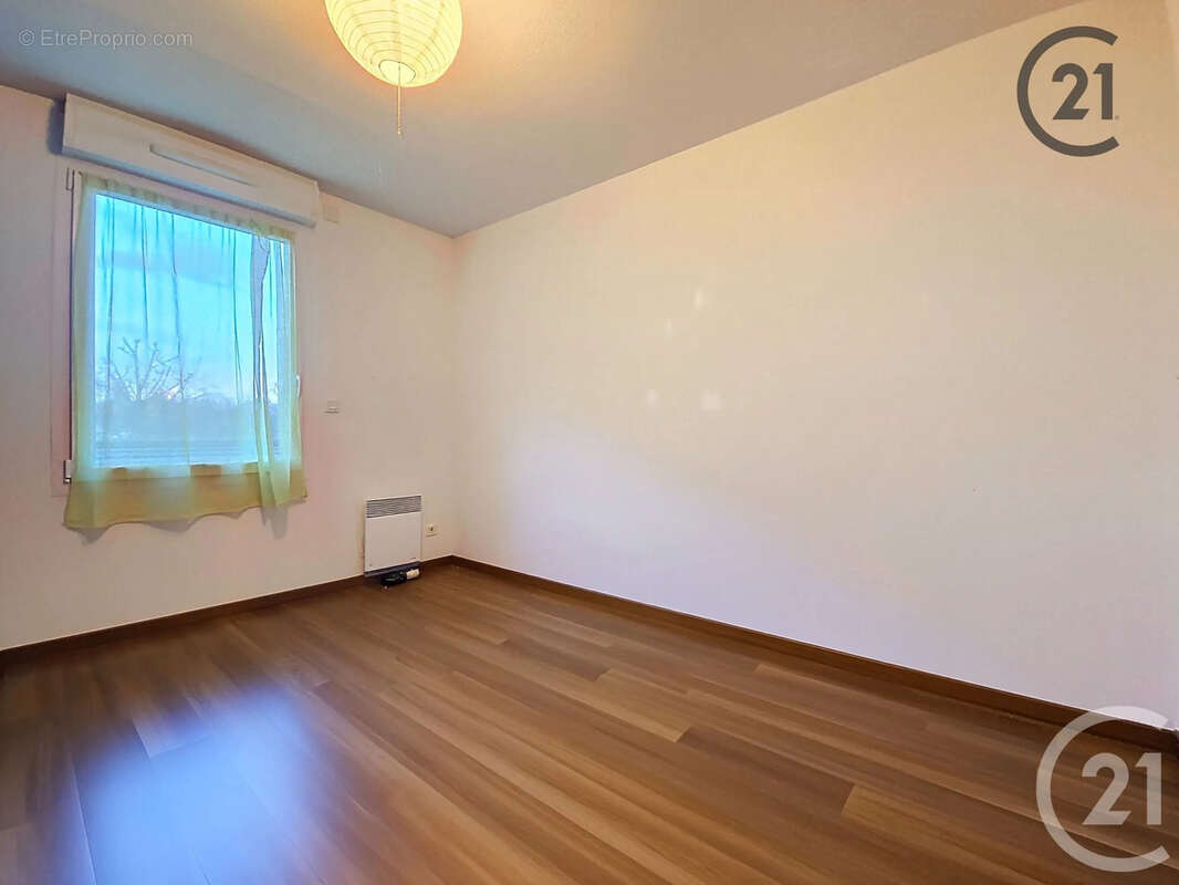 Appartement à SAINT-JULIEN-LES-VILLAS