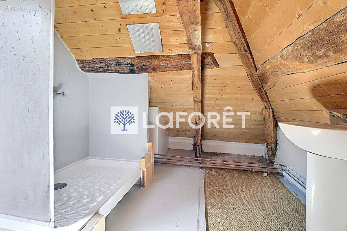 Maison à SAINT-NOM-LA-BRETECHE