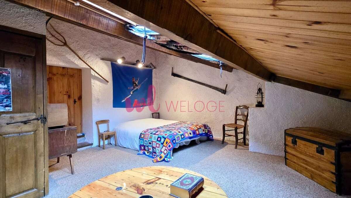 Maison à ALLEMAGNE-EN-PROVENCE