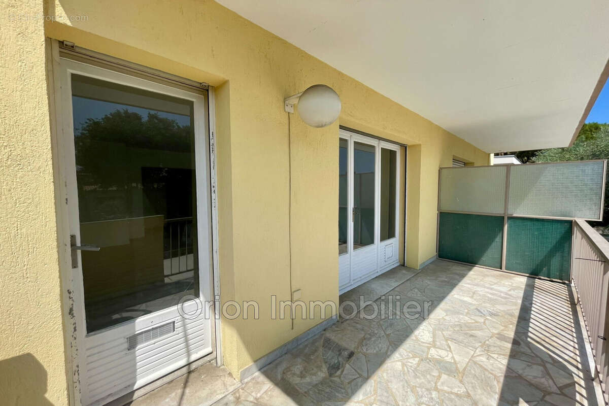 Appartement à MANDELIEU-LA-NAPOULE