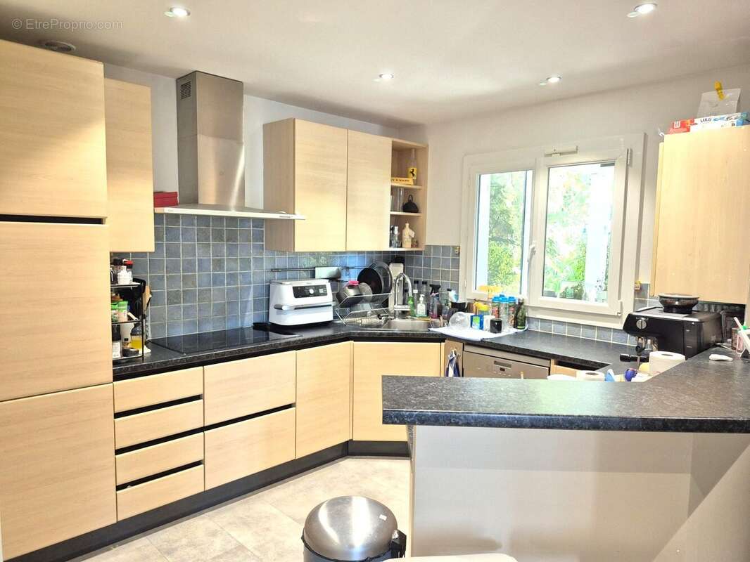 Maison à CRANVES-SALES