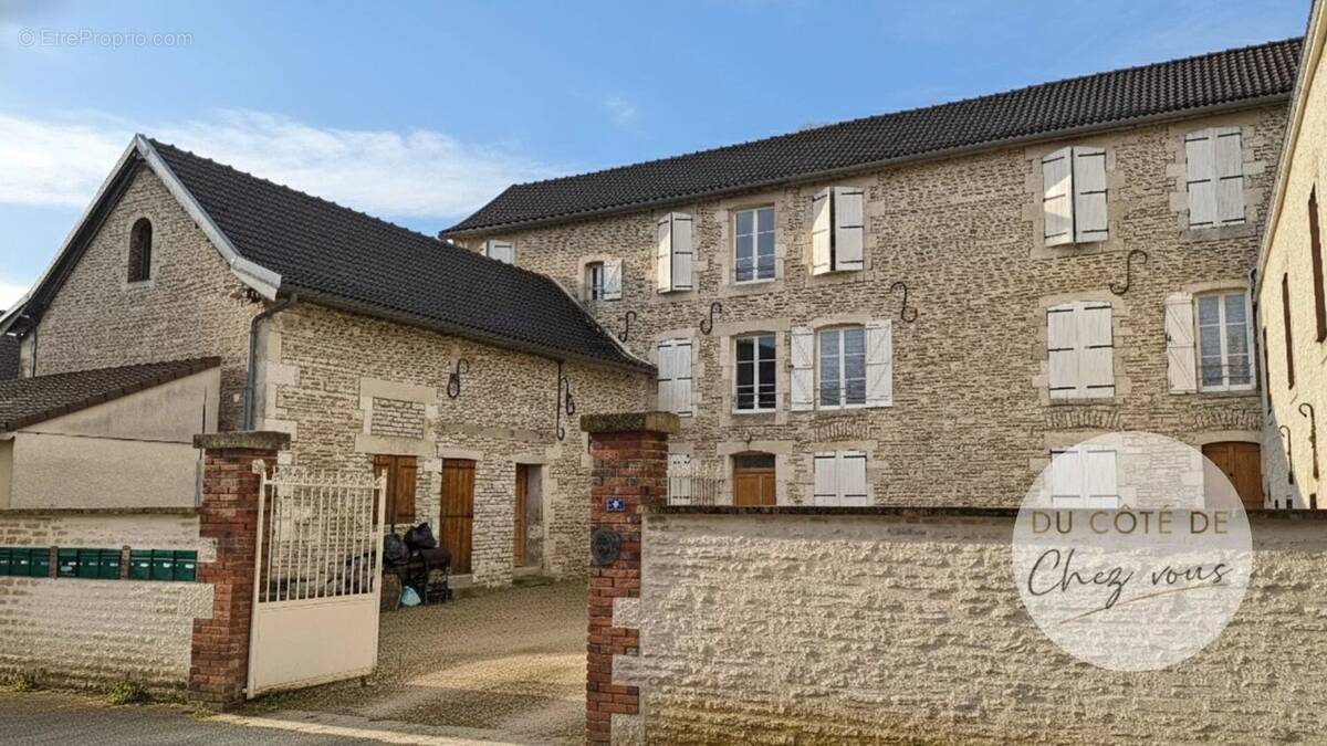 Appartement à MUSSY-SUR-SEINE