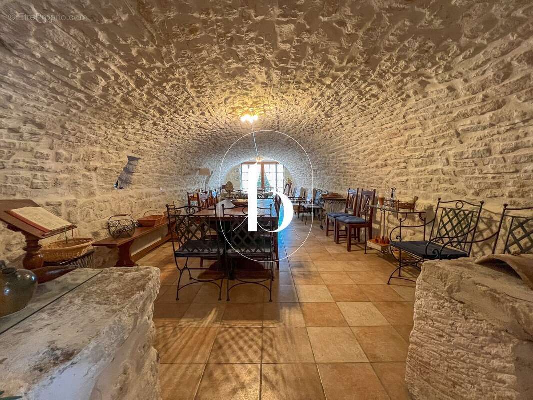 Maison à GOUDARGUES