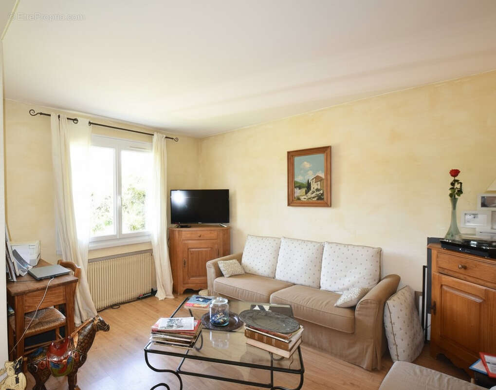 Maison à SAINT-JEAN-DES-VIGNES