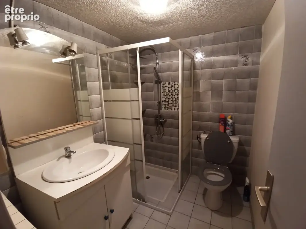 Maison d'habitation avec garage et jardin - photo 9