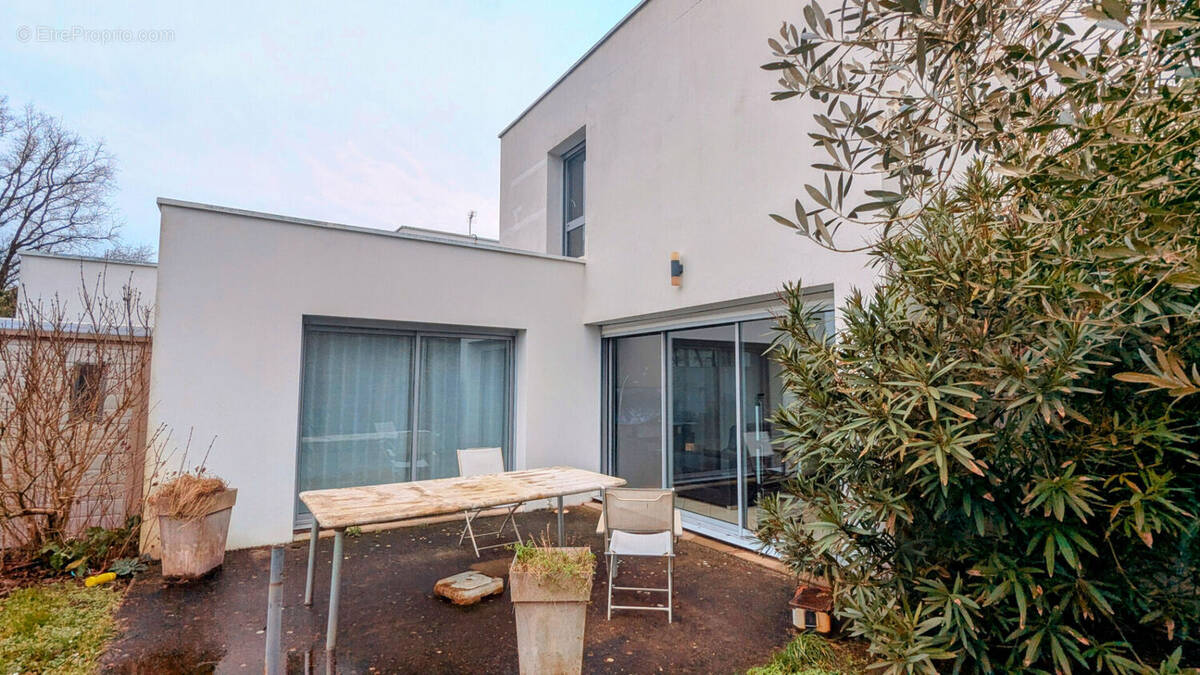 Maison à SAINT-SEBASTIEN-SUR-LOIRE