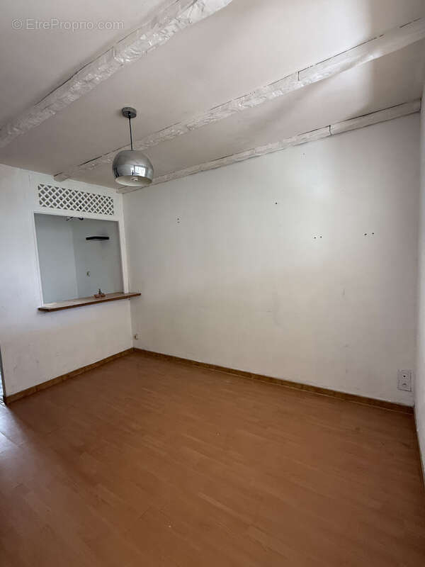 Appartement à MARSEILLE-7E