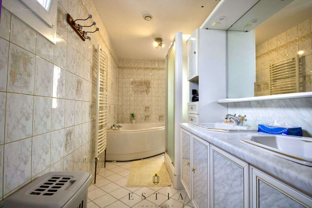 Maison à BAINVILLE-SUR-MADON