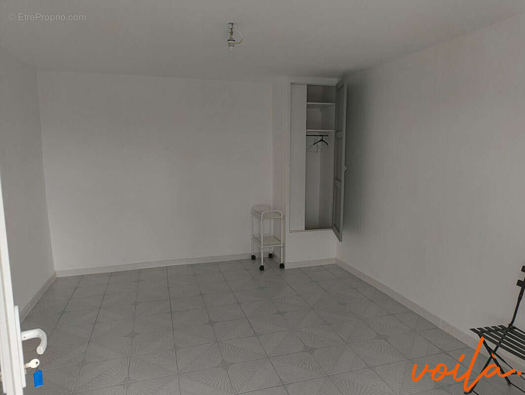 REF - COLORIS7 - Carcassonne VUE CITE - maison 130 m2 hab - garage - 4 ch - jardin - photo 13