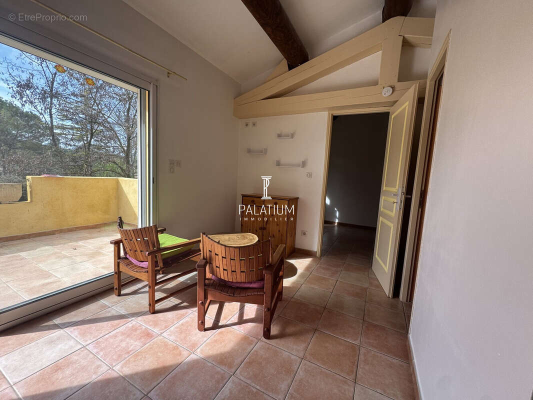 Maison à VALENSOLE