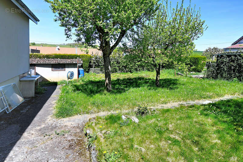 Maison à BEUVEILLE