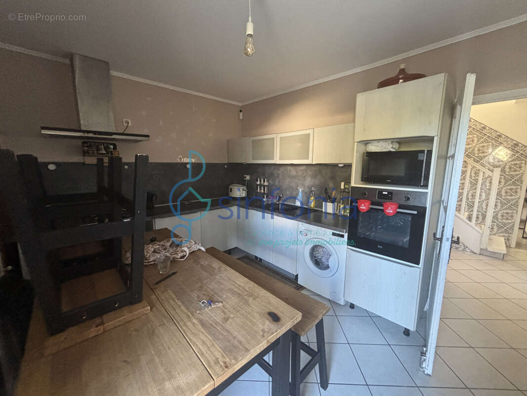 Maison à GALLARGUES-LE-MONTUEUX