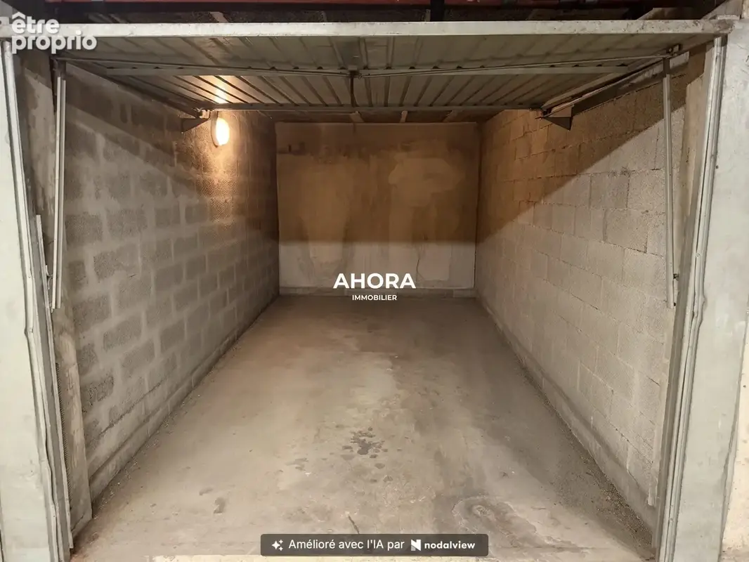 Parking à MARSEILLE-8E