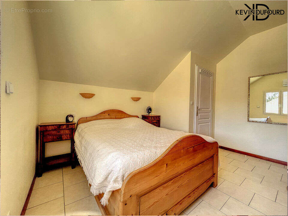 Appartement 85 m² à Pont-De-Labeaume  - photo 33