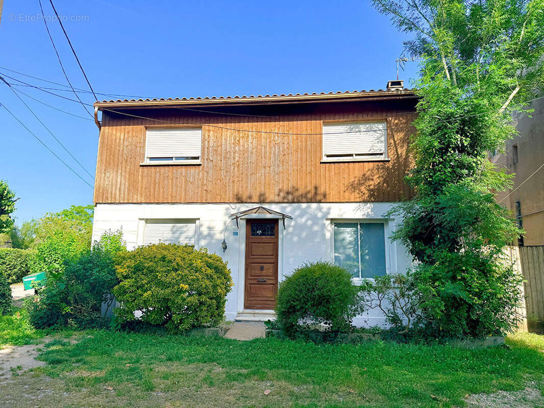 Maison à SAINT-LOUBES