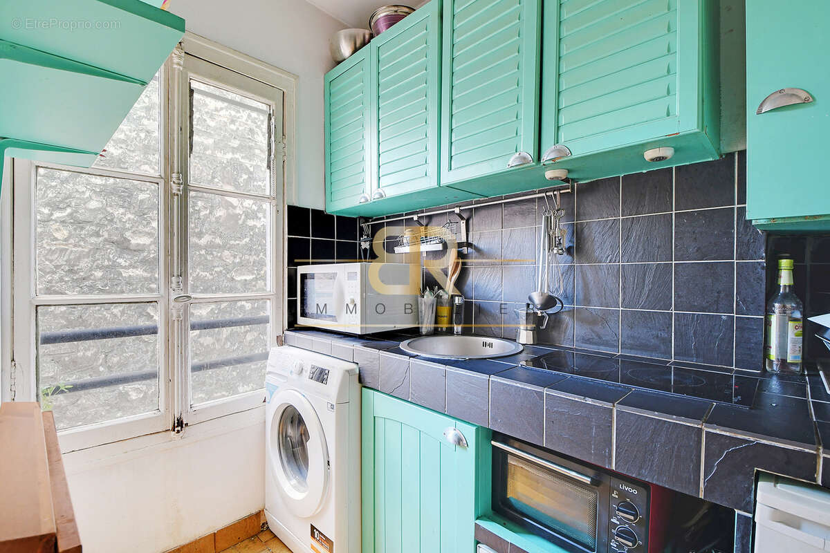 Appartement à PARIS-3E