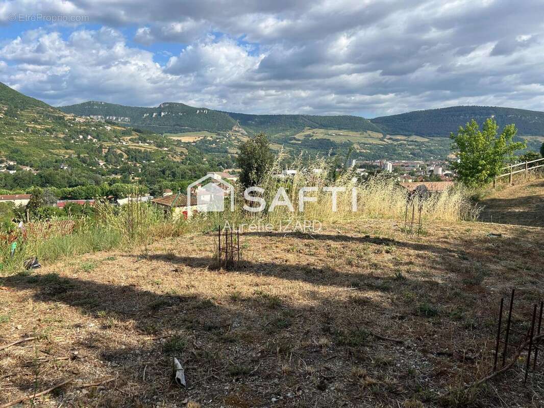 Terrain 2303 m² à Millau  - photo 8