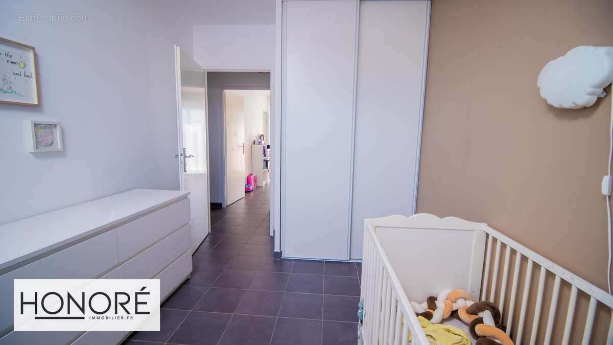 Appartement à NANTERRE