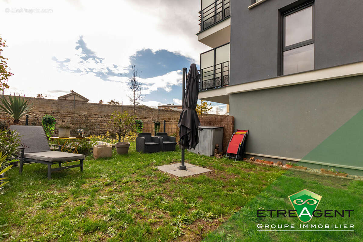 Appartement à VERNEUIL-SUR-SEINE