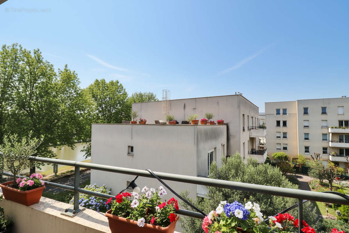 Appartement à SAINT-DENIS