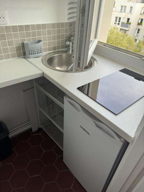 Studio lumineux rue Fondary avec vue Tour Eiffel - photo 2