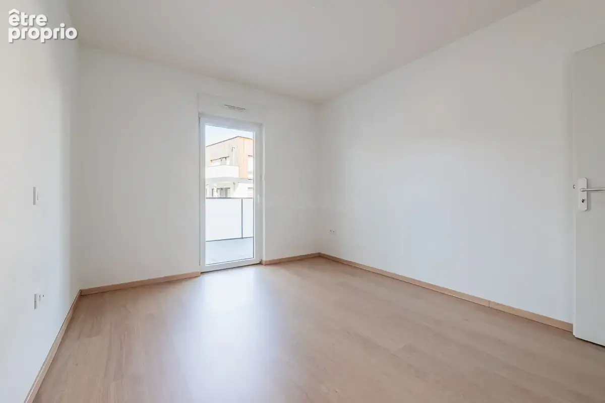 Souffelweyersheim - Superbe 2 pièces 53m2 - terrasse 21m2 - parking couvert - photo 8