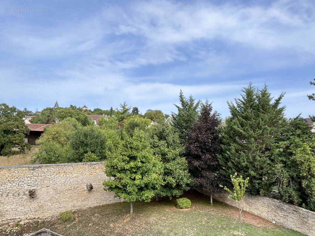 Appartement à FONTAINE-LES-DIJON