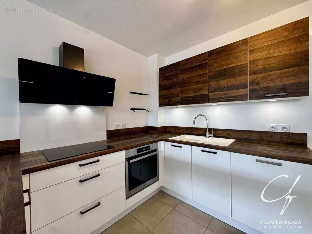 Appartement à PUGET-SUR-ARGENS