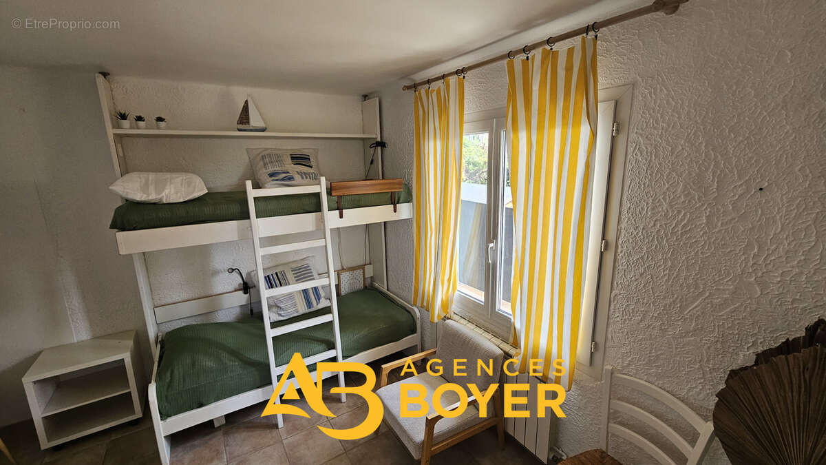 Maison de charme,centre-ville,4 chambres,studio indépendant, climatisation,commerces proches. - photo 14