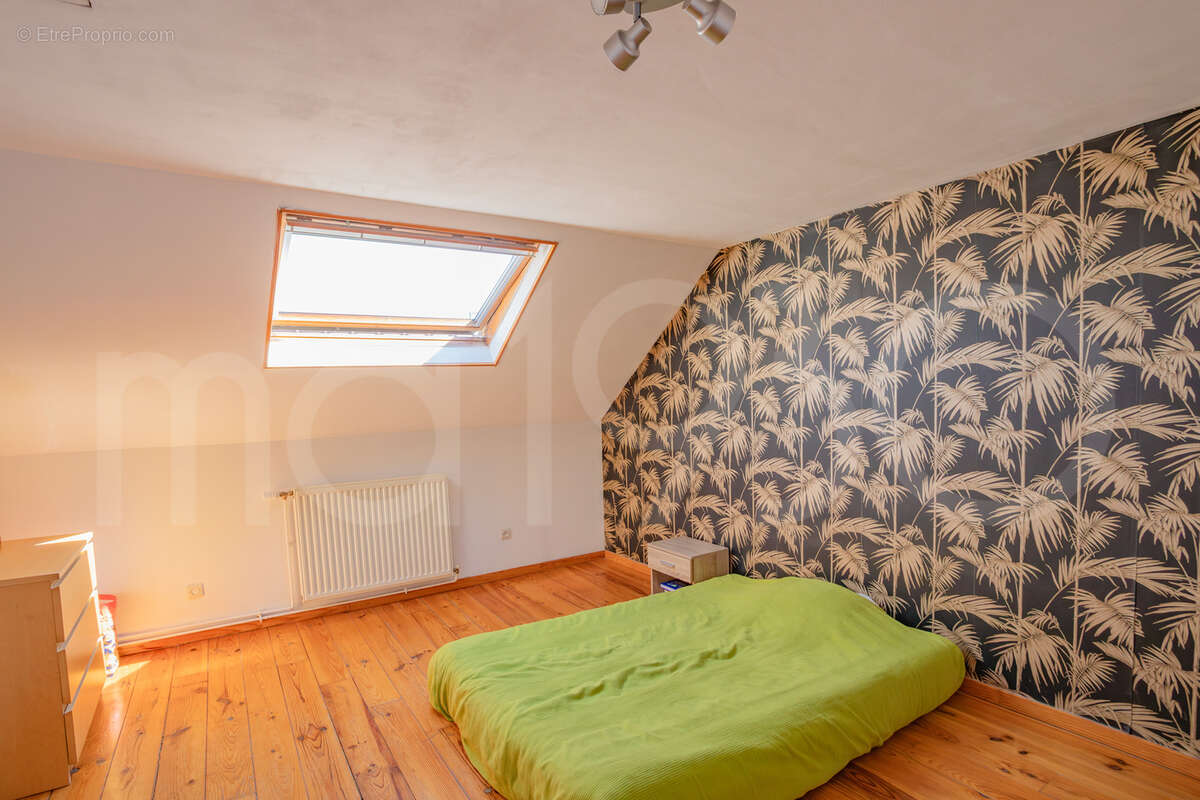 De beaux volumes: 3 chambres, dressing et aucun travaux - photo 13