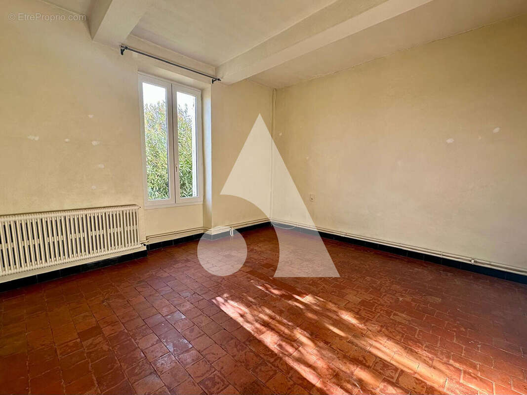 Maison à JONQUIERES