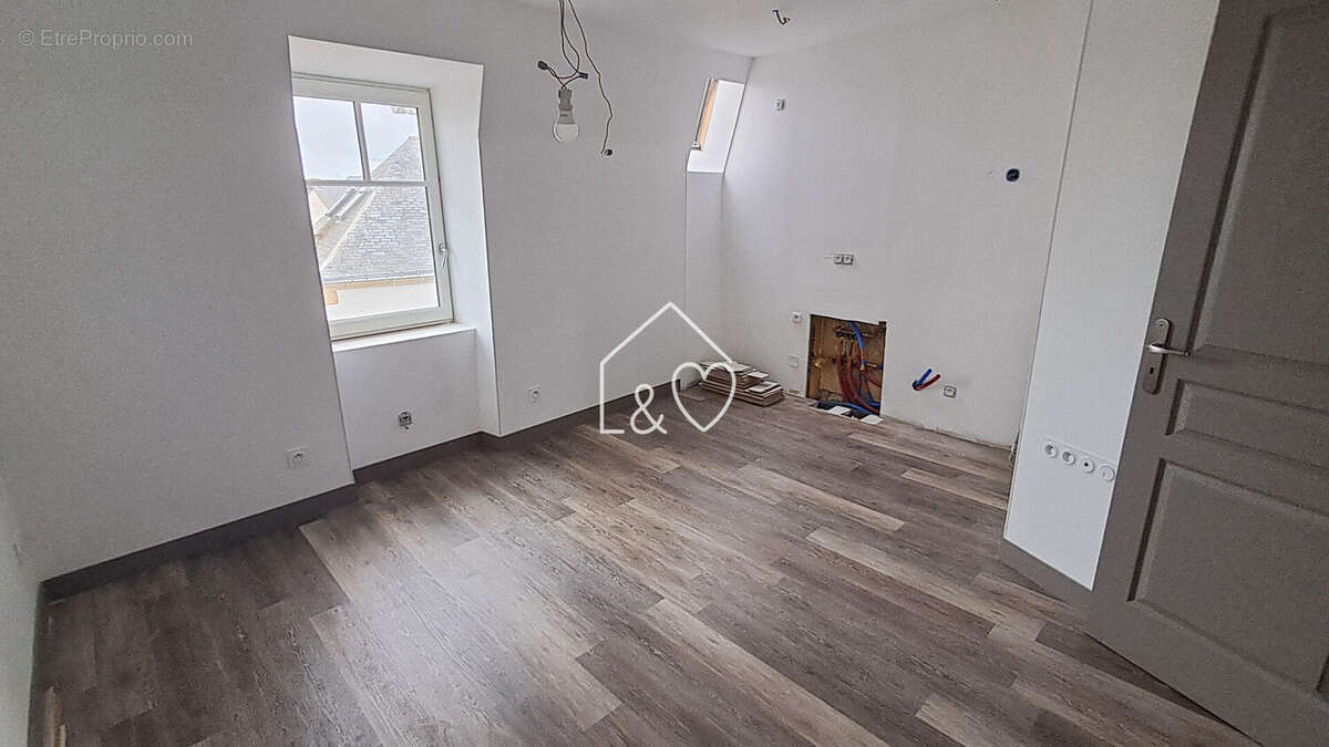 Maison à LE POULIGUEN