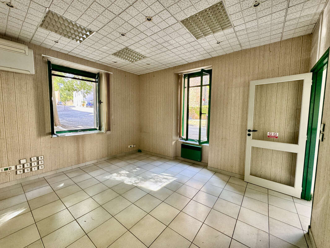 Appartement à LAUDUN-L&#039;ARDOISE