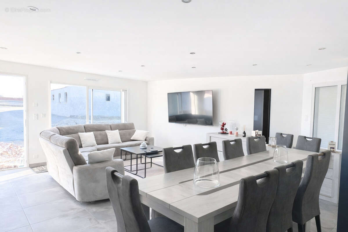 Maison à CHAILLE-LES-MARAIS