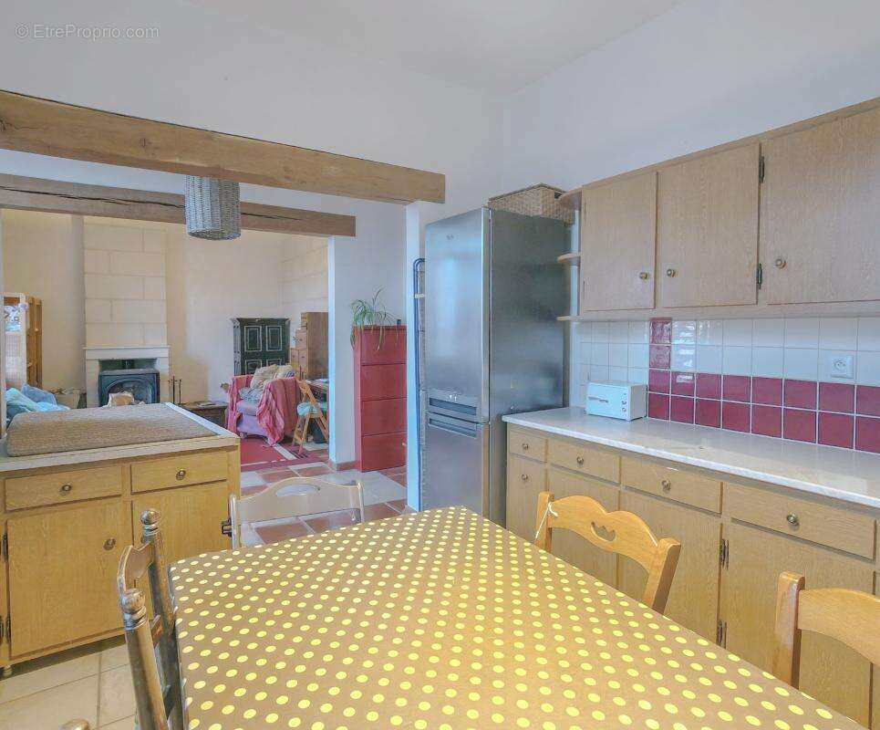 Maison à NEUILLE-PONT-PIERRE