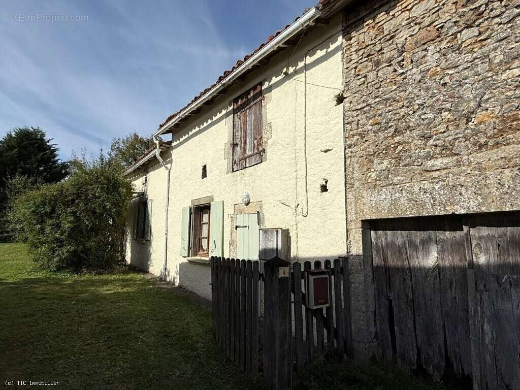 Maison de Campagne avec Dépendance 10 Minutes de Champagne-Mouton - photo 27