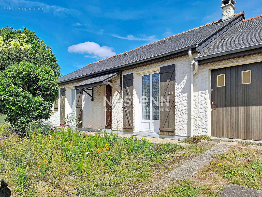 Maison à SAINTE-LUCE-SUR-LOIRE