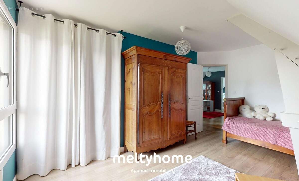 Maison à COLOMBIERS-SUR-SEULLES